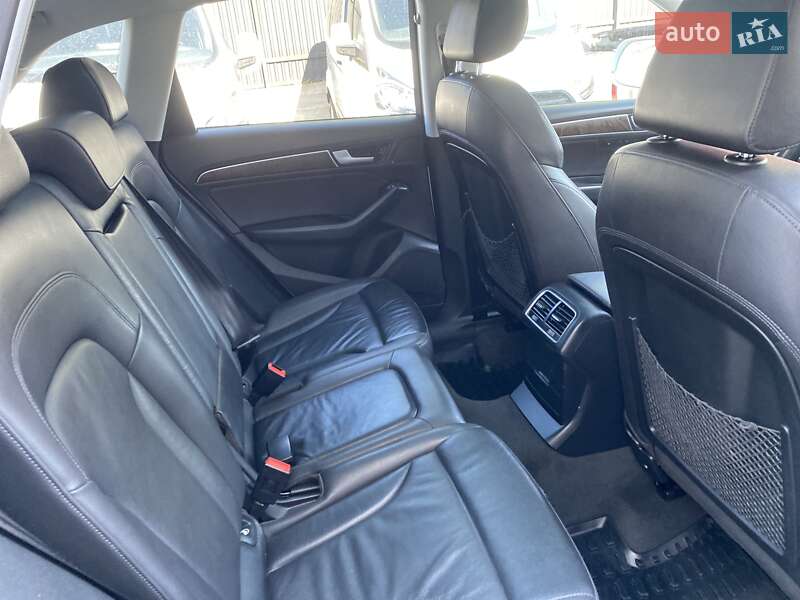 Внедорожник / Кроссовер Audi Q5 2014 в Хусте