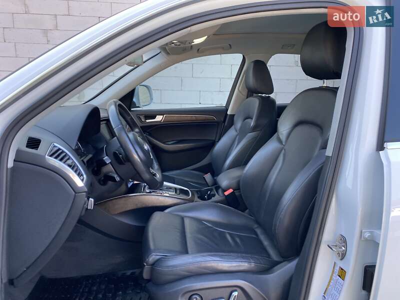 Внедорожник / Кроссовер Audi Q5 2014 в Хусте
