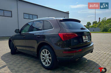 Внедорожник / Кроссовер Audi Q5 2012 в 
