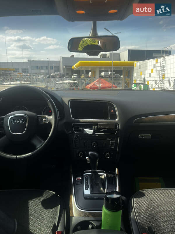 Внедорожник / Кроссовер Audi Q5 2009 в Софиевской Борщаговке