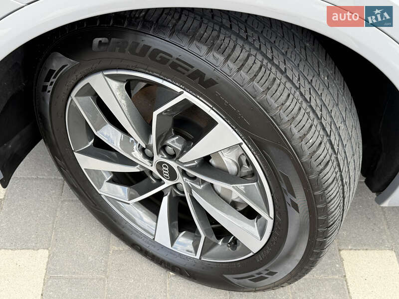 Внедорожник / Кроссовер Audi Q5 2022 в Дрогобыче