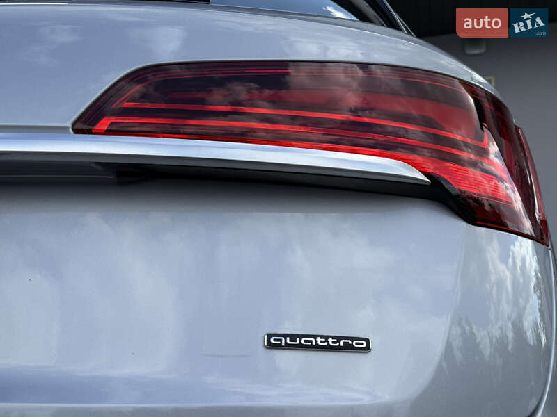 Внедорожник / Кроссовер Audi Q5 2022 в Дрогобыче