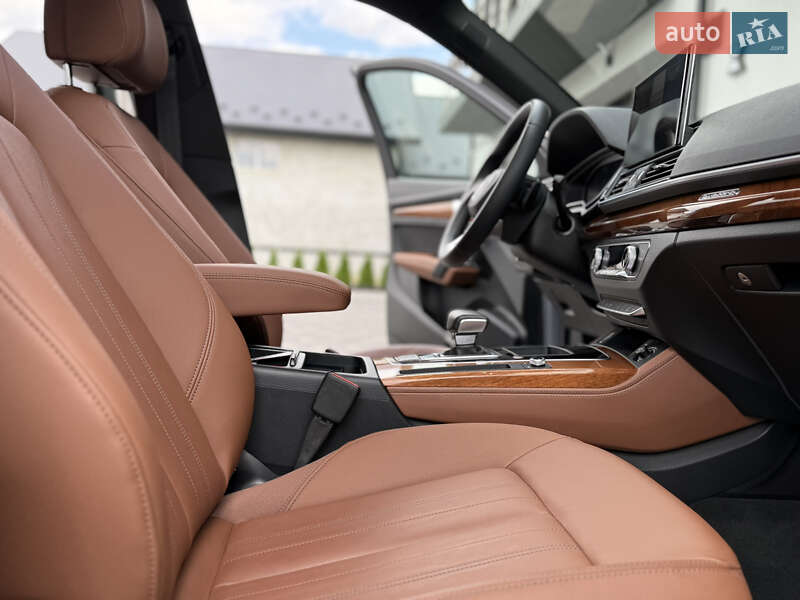 Внедорожник / Кроссовер Audi Q5 2022 в Дрогобыче