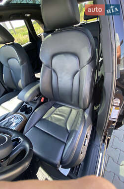 Внедорожник / Кроссовер Audi Q5 2016 в 