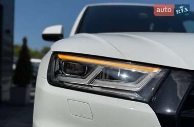 Внедорожник / Кроссовер Audi Q5 2019 в 