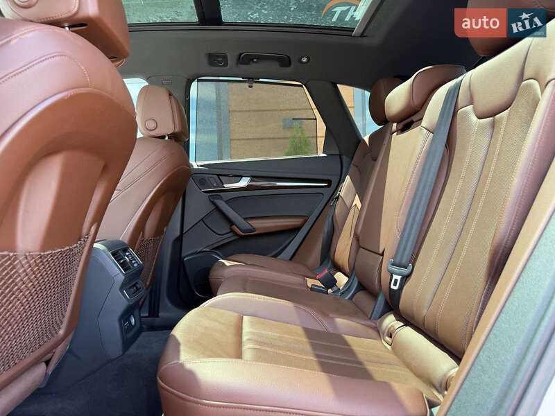 Внедорожник / Кроссовер Audi Q5 2018 в Ровно фото 50 Внедорожник / Кроссовер Audi Q5 2018 в Ровно