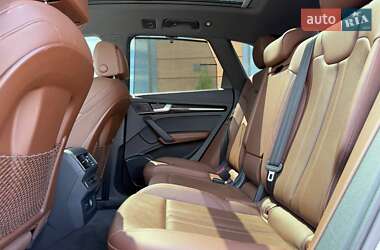Внедорожник / Кроссовер Audi Q5 2019 в 
