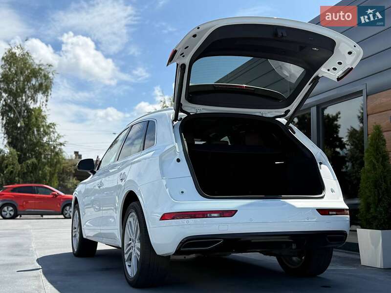 Внедорожник / Кроссовер Audi Q5 2018 в Ровно фото 70 Внедорожник / Кроссовер Audi Q5 2018 в Ровно