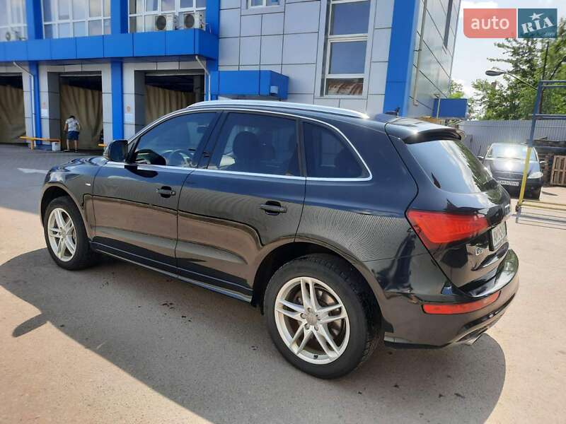 Позашляховик / Кросовер Audi Q5 2013 в Житомирі