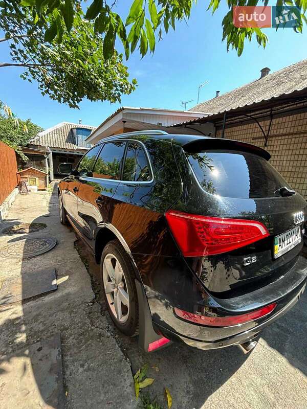 Позашляховик / Кросовер Audi Q5 2011 в Житомирі