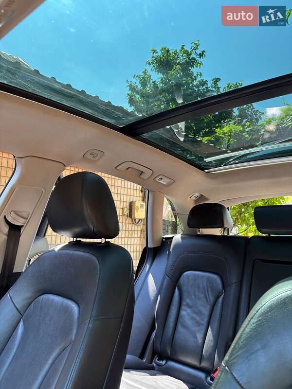 Позашляховик / Кросовер Audi Q5 2011 в Житомирі