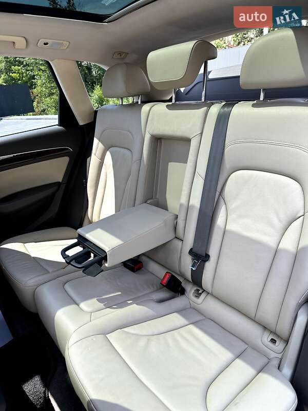 Позашляховик / Кросовер Audi Q5 2015 в Самборі