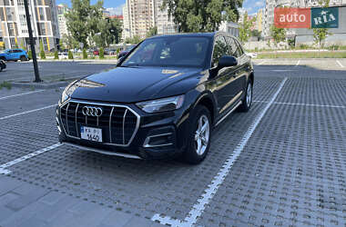 Внедорожник / Кроссовер Audi Q5 2022 в 