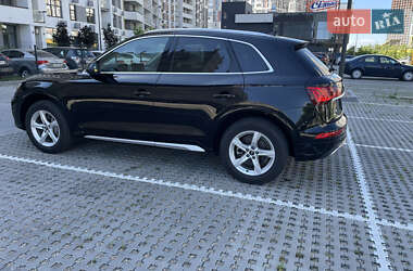 Внедорожник / Кроссовер Audi Q5 2022 в 