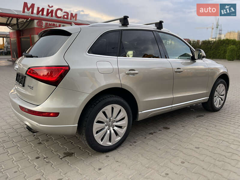 Позашляховик / Кросовер Audi Q5 2012 в Луцьку