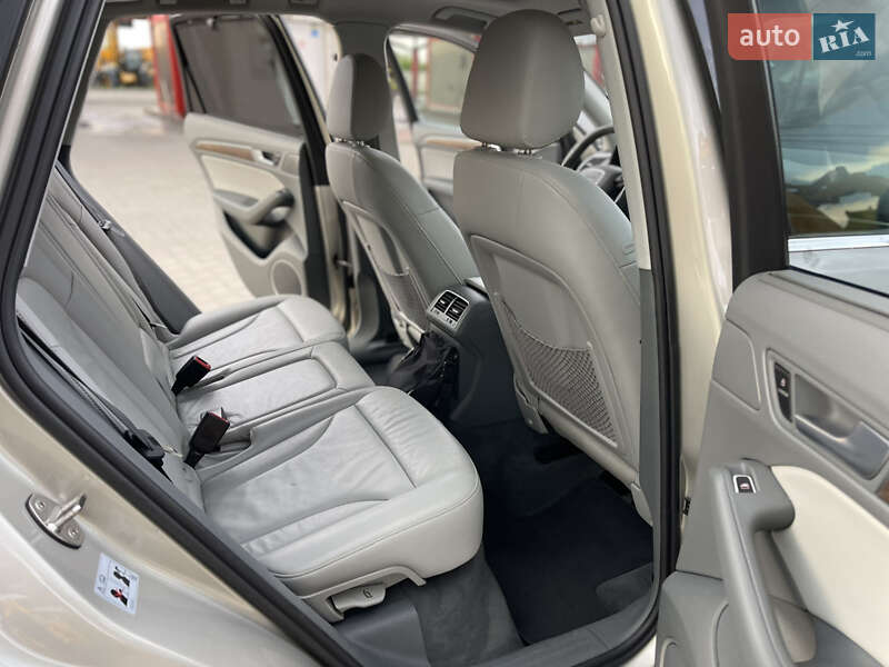 Позашляховик / Кросовер Audi Q5 2012 в Луцьку