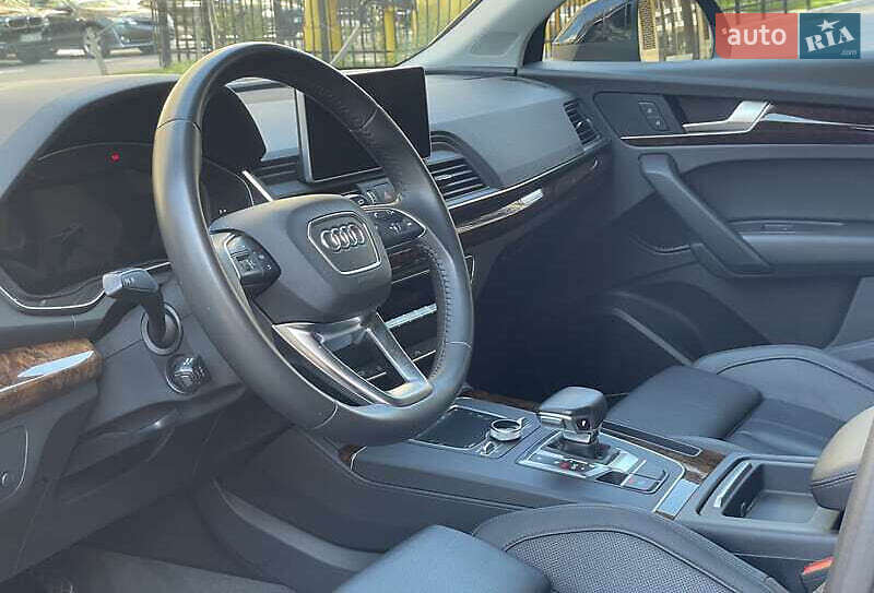 Позашляховик / Кросовер Audi Q5 2018 в Києві