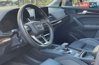 Внедорожник / Кроссовер Audi Q5 2018 в 