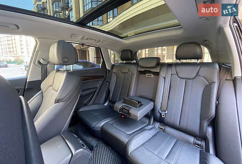 Позашляховик / Кросовер Audi Q5 2018 в Києві
