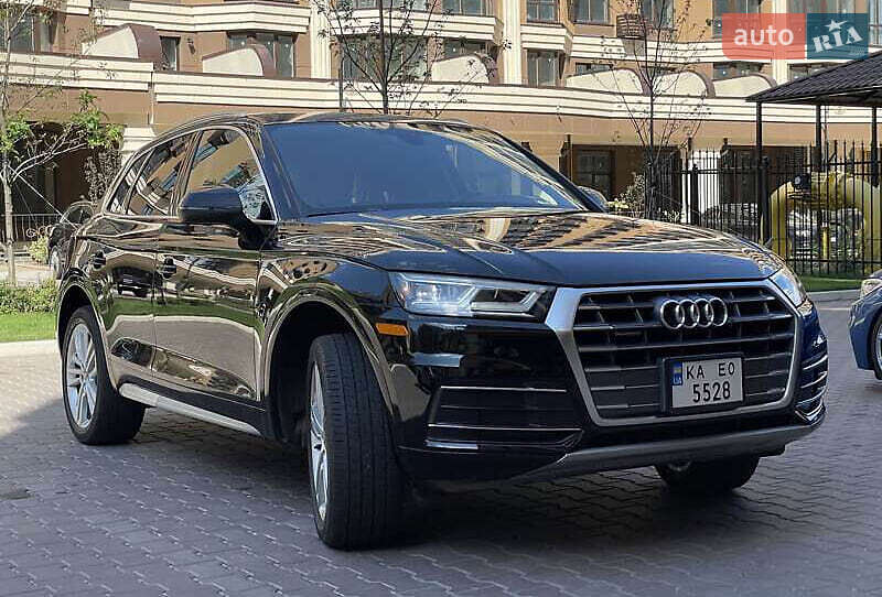 Позашляховик / Кросовер Audi Q5 2018 в Києві