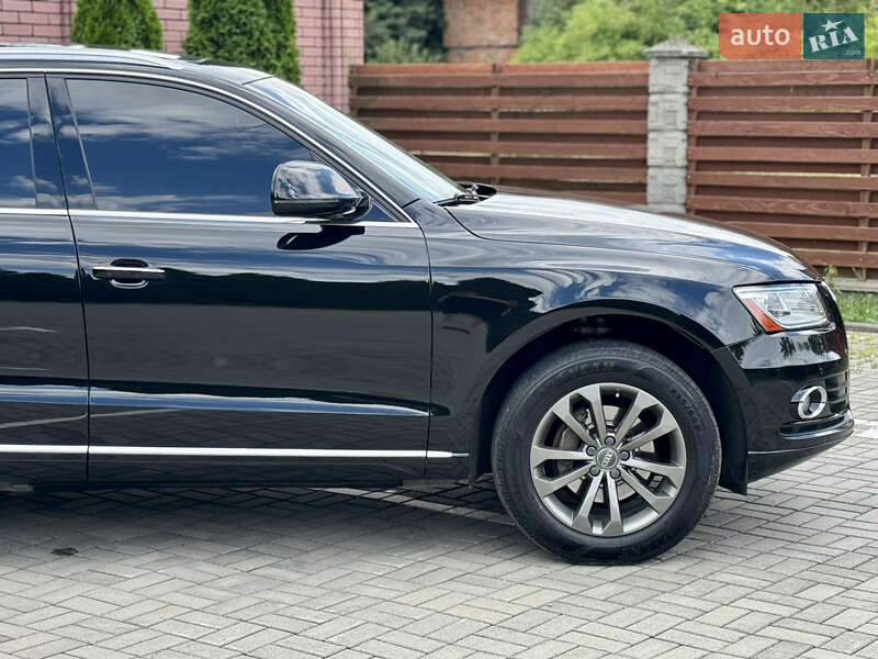 Внедорожник / Кроссовер Audi Q5 2015 в Самборе