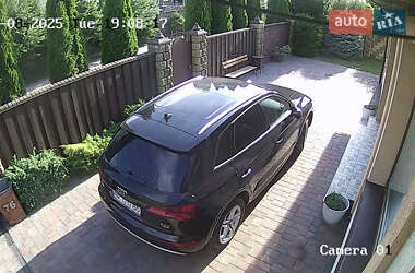 Внедорожник / Кроссовер Audi Q5 2017 в 