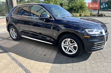 Внедорожник / Кроссовер Audi Q5 2019 в 