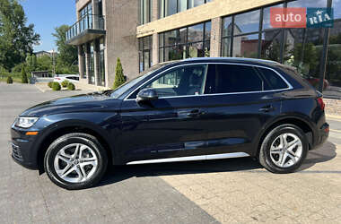 Внедорожник / Кроссовер Audi Q5 2019 в 