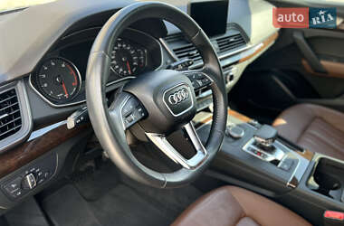 Внедорожник / Кроссовер Audi Q5 2019 в 