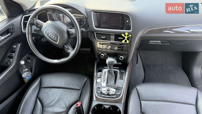 Внедорожник / Кроссовер Audi Q5 2013 в Луцке