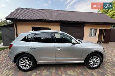 Внедорожник / Кроссовер Audi Q5 2012 в 
