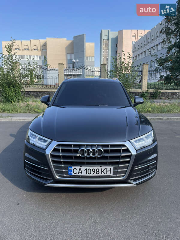 Внедорожник / Кроссовер Audi Q5 2018 в Черкассах