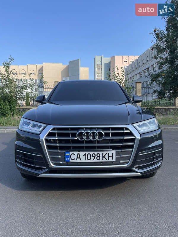 Внедорожник / Кроссовер Audi Q5 2018 в Черкассах