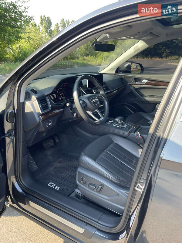 Внедорожник / Кроссовер Audi Q5 2018 в Черкассах