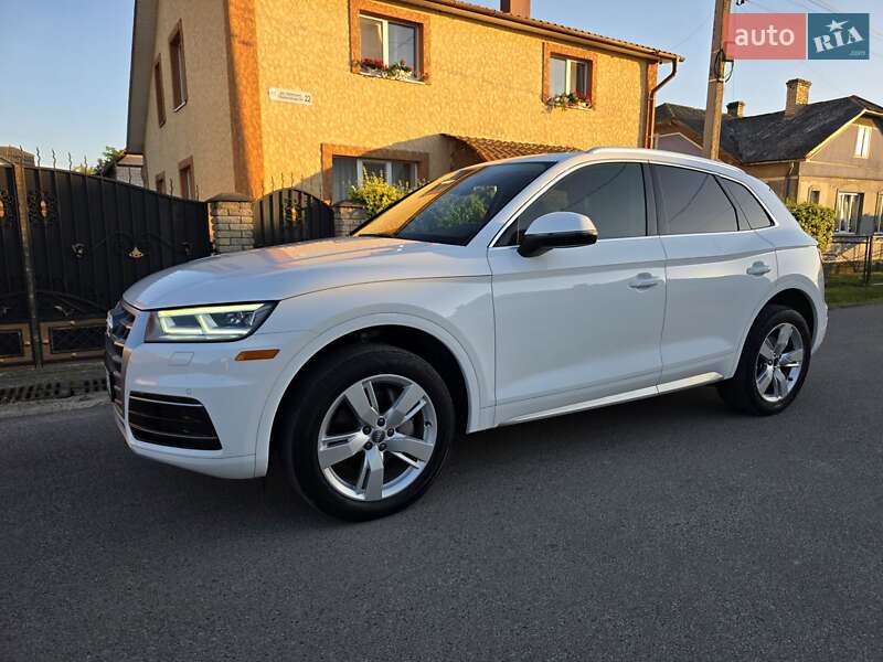 Позашляховик / Кросовер Audi Q5 2018 в Тернополі