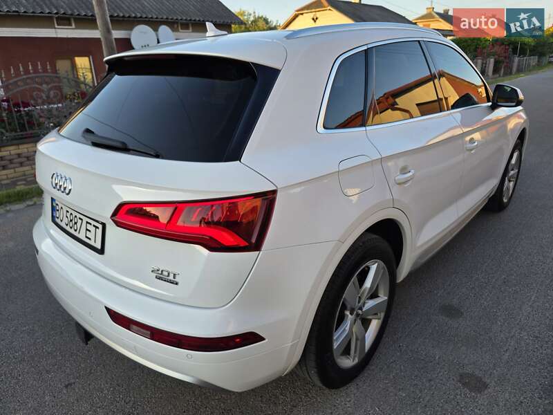 Позашляховик / Кросовер Audi Q5 2018 в Тернополі
