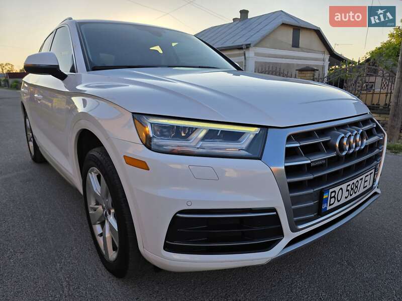 Позашляховик / Кросовер Audi Q5 2018 в Тернополі