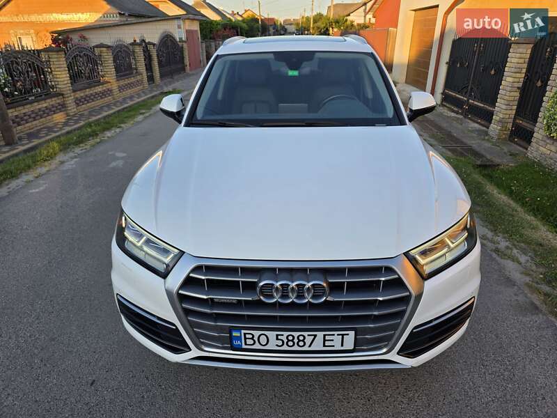 Позашляховик / Кросовер Audi Q5 2018 в Тернополі