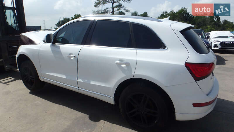 Позашляховик / Кросовер Audi Q5 2016 в Києві
