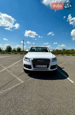 Внедорожник / Кроссовер Audi Q5 2015 в Одессе