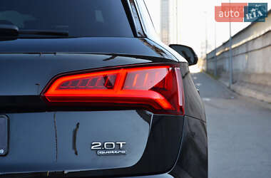 Позашляховик / Кросовер Audi Q5 2017 в 