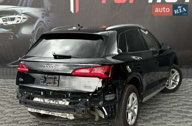 Внедорожник / Кроссовер Audi Q5 2018 в 