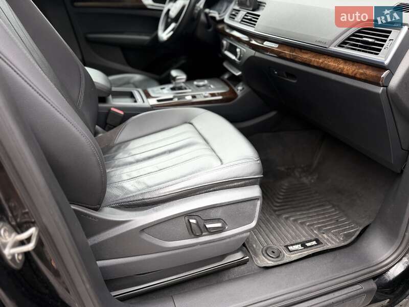 Позашляховик / Кросовер Audi Q5 2018 в Львові
