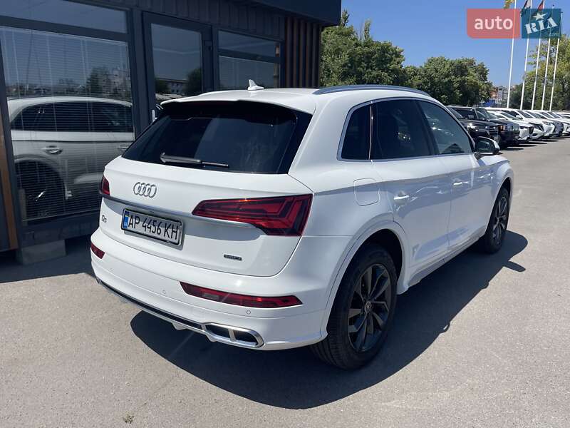 Позашляховик / Кросовер Audi Q5 2023 в Дніпрі
