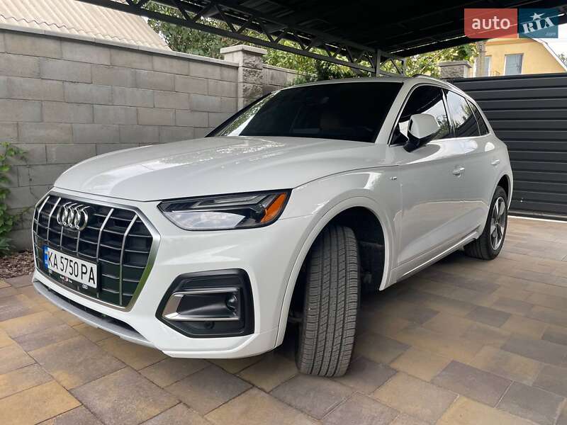Позашляховик / Кросовер Audi Q5 2023 в Києві