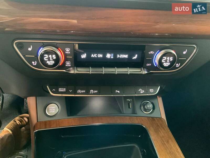 Позашляховик / Кросовер Audi Q5 2023 в Києві