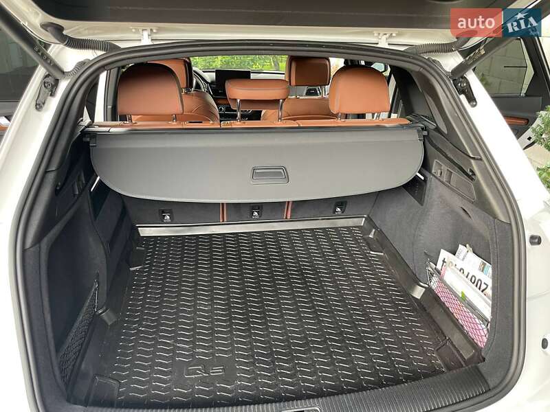 Позашляховик / Кросовер Audi Q5 2023 в Києві