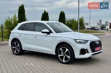 Внедорожник / Кроссовер Audi Q5 2023 в 