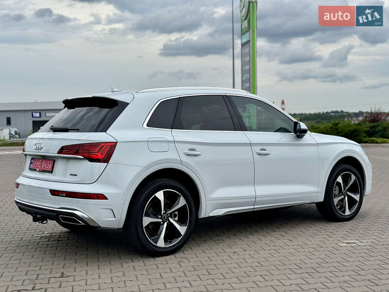 Внедорожник / Кроссовер Audi Q5 2023 в Ровно