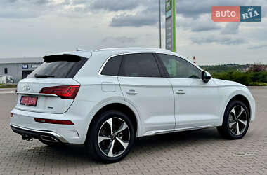 Внедорожник / Кроссовер Audi Q5 2023 в 